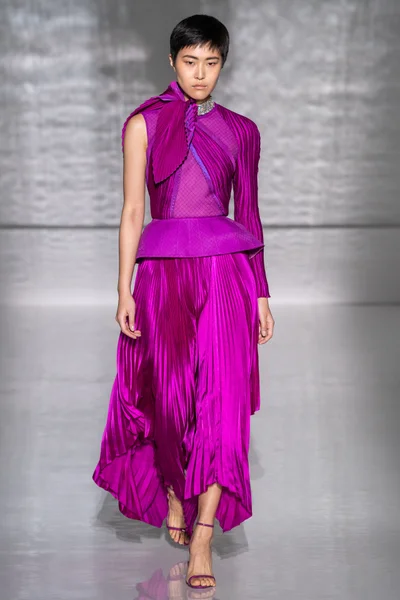 Look 30